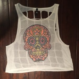 Cool jewel skull tank w/ square cut outs on back